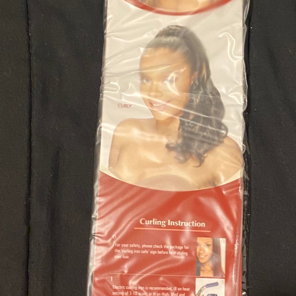 Model Model Equal Drawstring Ponytail - Picture 2 of 4